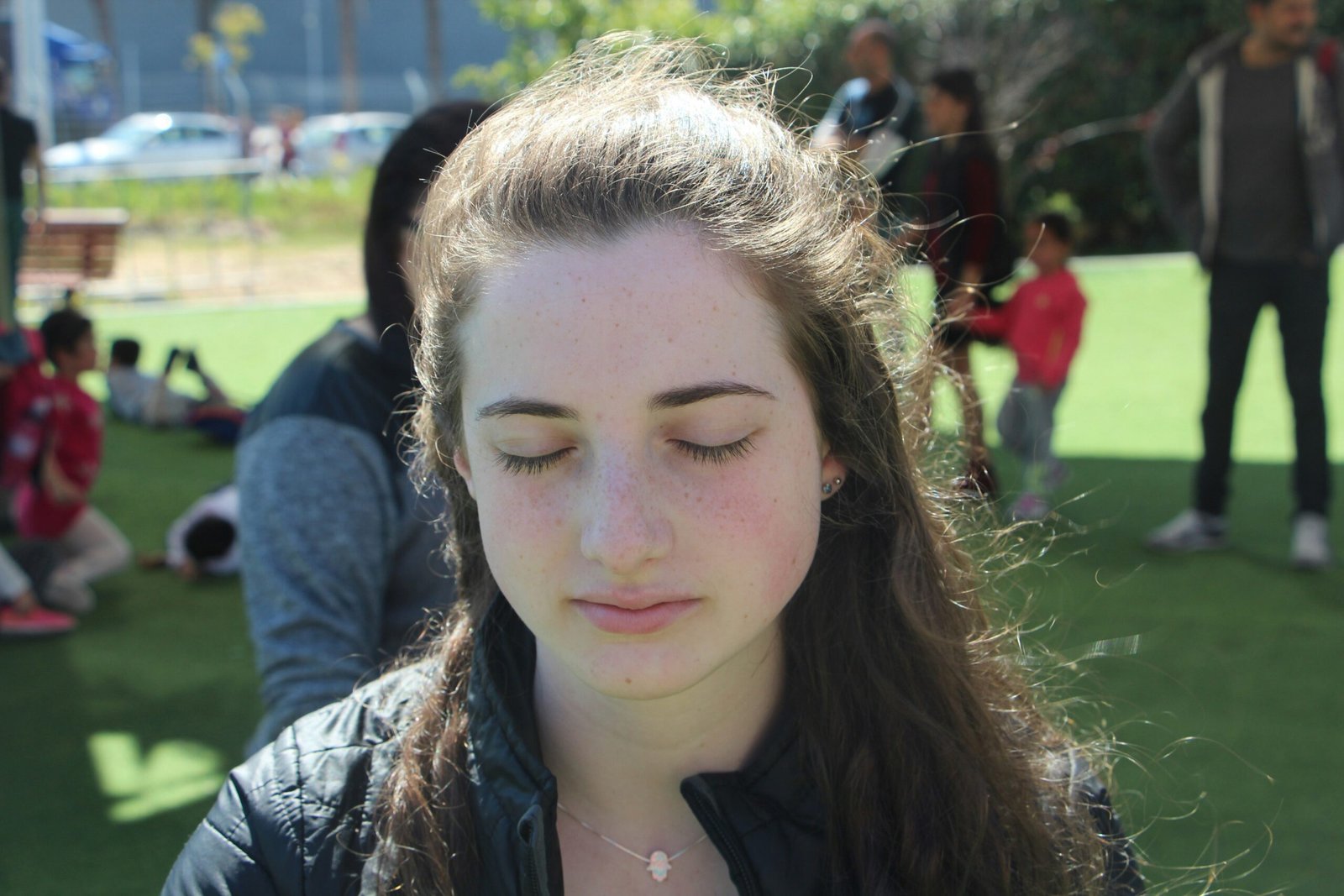 How to Calm Anxiety Naturally: Practical and Proven Methods